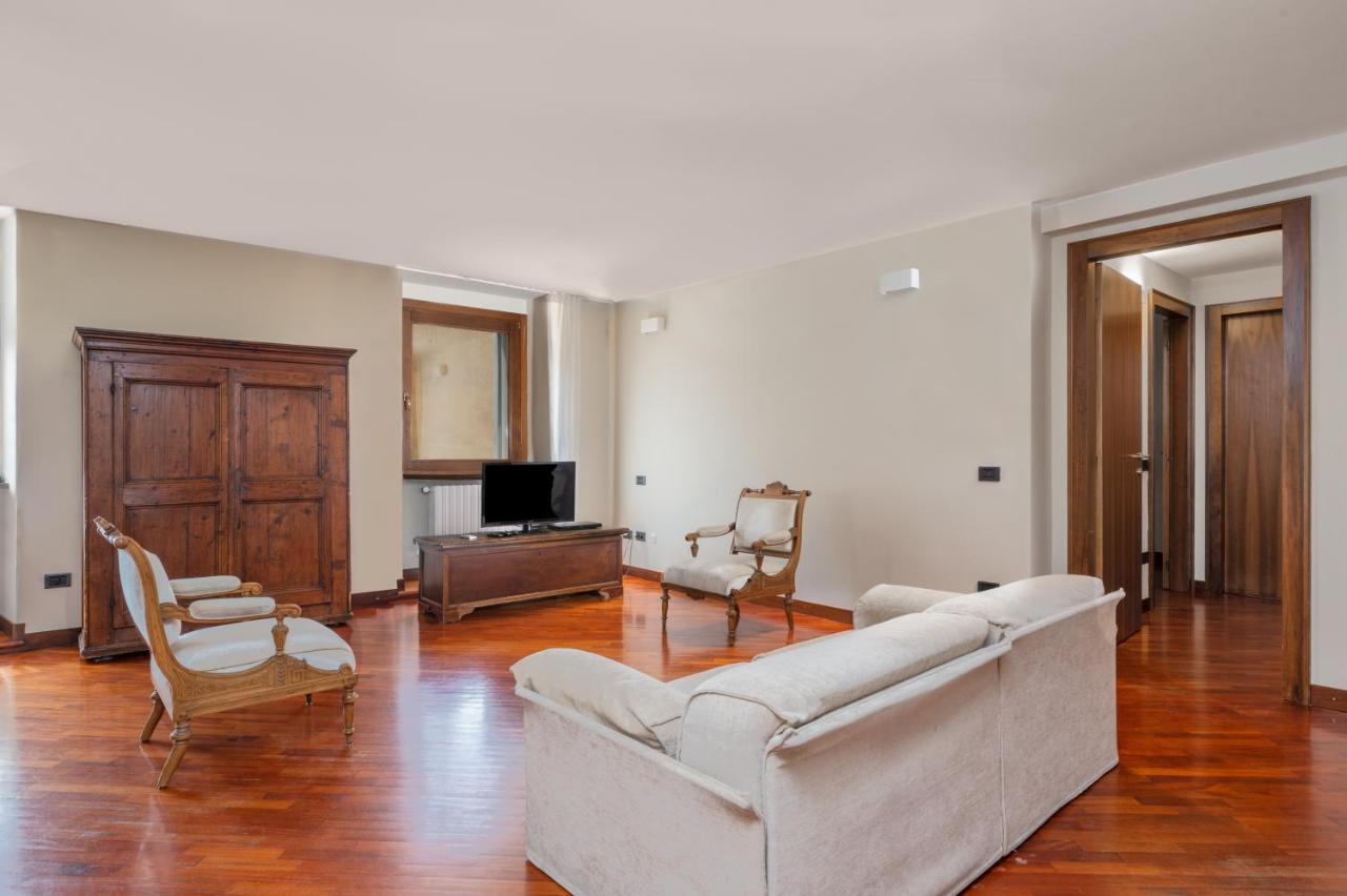 Cozy 2 Bedroom In The Heart Of Appartamento *
